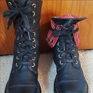 Dr. Marten Women’s fit US women US 6.5